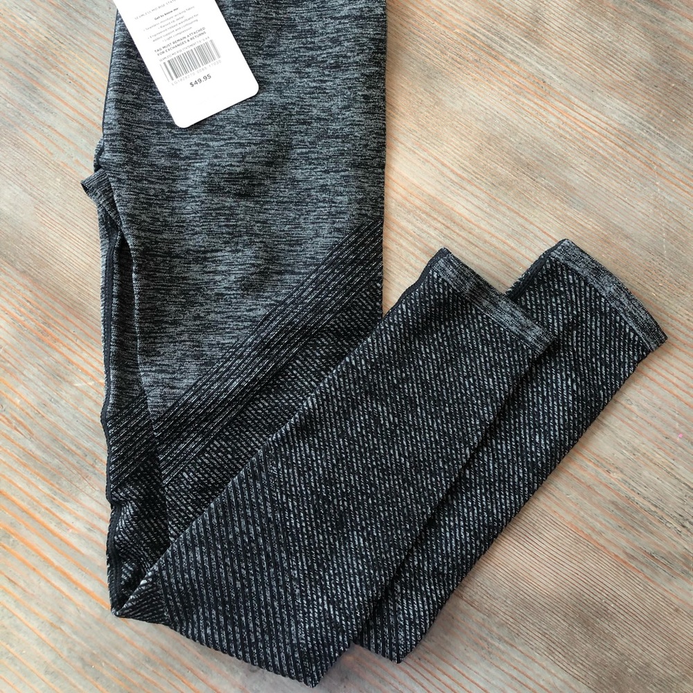 Fabletics Seamless Mid-Rise Jacquard 7/8